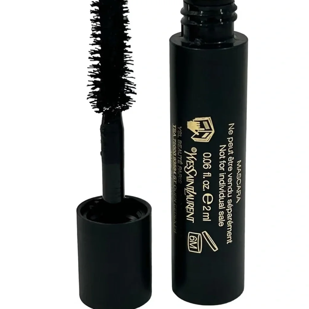Yves Saint Laurent Lash Clash Mascara in Intense Black